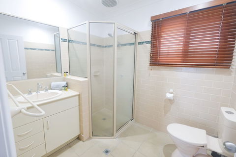 Absolute Airlie Airlie Beach - Foster Accommodation 2
