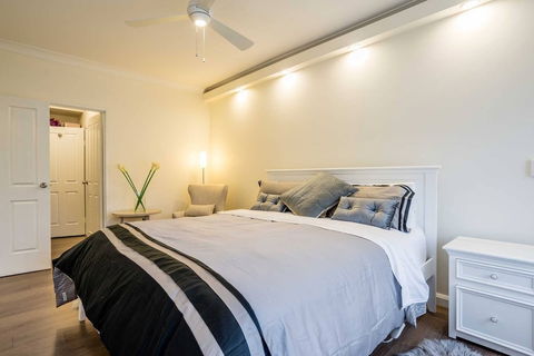 Urban Escape Parramatta - Foster Accommodation 2