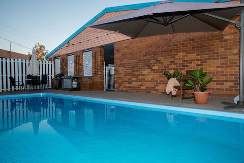 Abajaz Motor Inn - Foster Accommodation 3