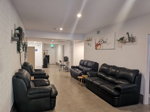Perth 5 Backpacker Hostel - Foster Accommodation 1
