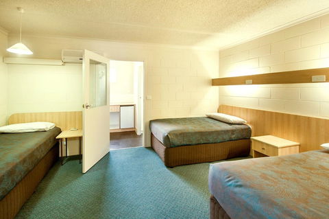 Box Hill Motel - Foster Accommodation 3