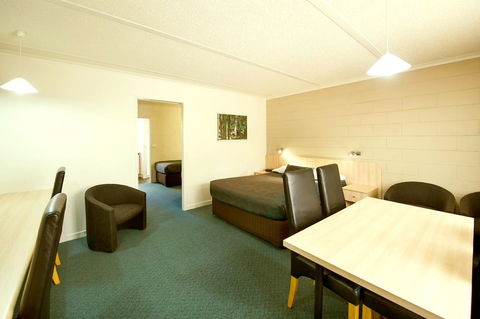 Box Hill Motel - Foster Accommodation 4