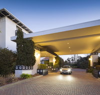 Ramada by Wyndham Diplomat Canberra - Foster Accommodation