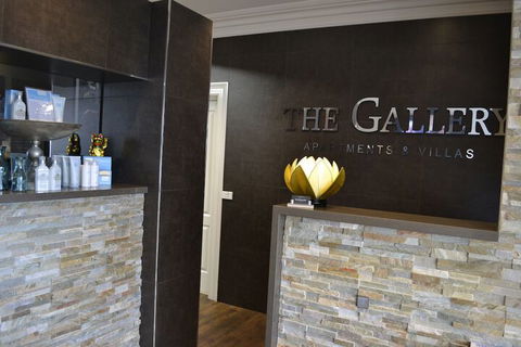 Gallery Apartments - Foster Accommodation 3