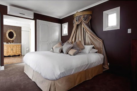 The Castle On Tamborine - Foster Accommodation 2