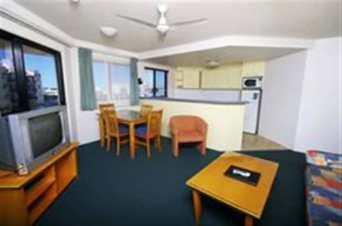 Royal Apartments - Foster Accommodation 5