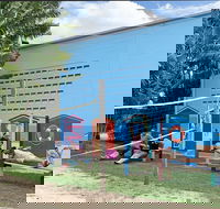 Magnums Airlie Beach