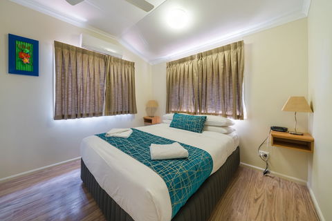 Capricorn Caves - Caravan Park - Foster Accommodation 2