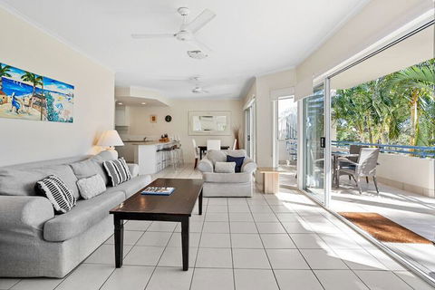Noosa Riviera - Foster Accommodation 3