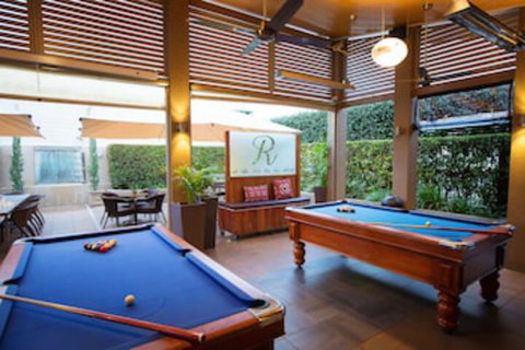 O'Shea's Royal Hotel - Foster Accommodation 0