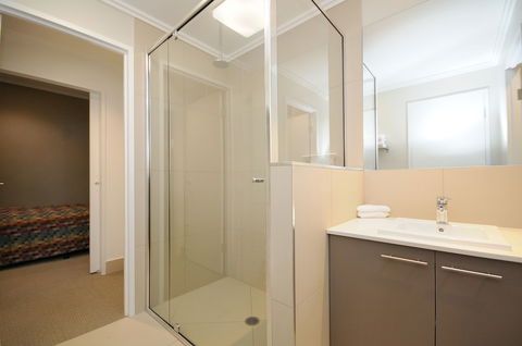 Laguna Apartments - Foster Accommodation 6