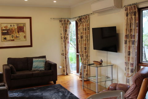 Australian Home Away At Wonga Park Brushy Creek - Foster Accommodation 6