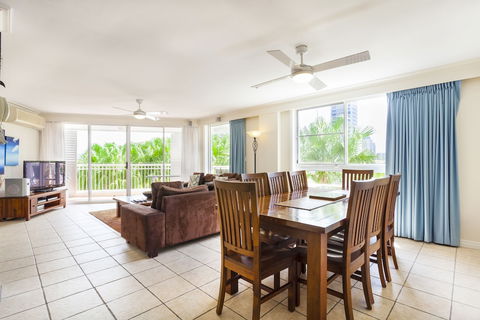 La Grande Apartments Broadbeach - Foster Accommodation 1