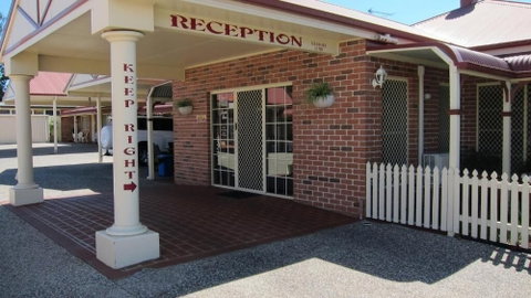 Dalby Mid Town Motor Inn - Foster Accommodation 0