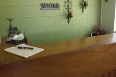 Sunbird Motel - Foster Accommodation 5