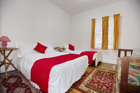 Rosedale Cottages - Foster Accommodation 3