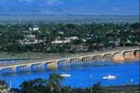 Sunset Retreat - Foster Accommodation 7