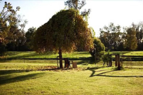 Lazy River Boutique Bed & Breakfast - Foster Accommodation 7