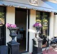 Luxe Spa on Kensington - Foster Accommodation