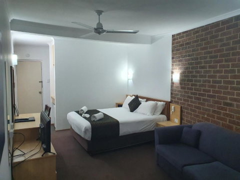 Moonraker Motor Inn - Foster Accommodation 6