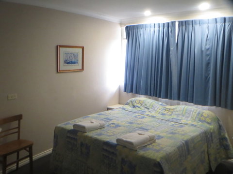 Coachman Hotel Motel - Foster Accommodation 6