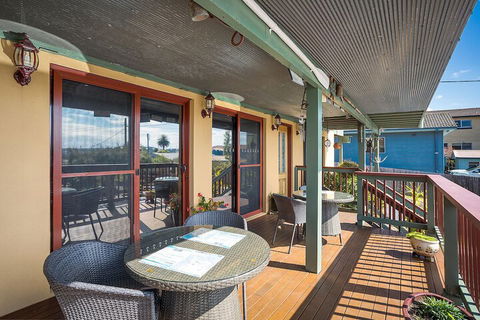 Anchors Aweigh Narooma - Foster Accommodation 3