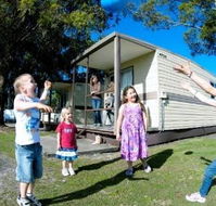 Aukaka Caravan Park - Foster Accommodation