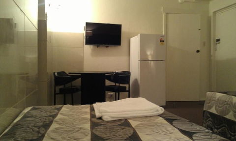 Avalon Motel - Foster Accommodation 2