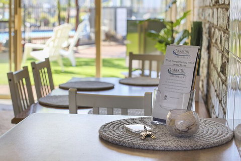 Lakeside Holiday Apartments Merimbula - Foster Accommodation 4