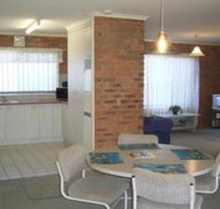 Fronds Holiday Apartments - Foster Accommodation