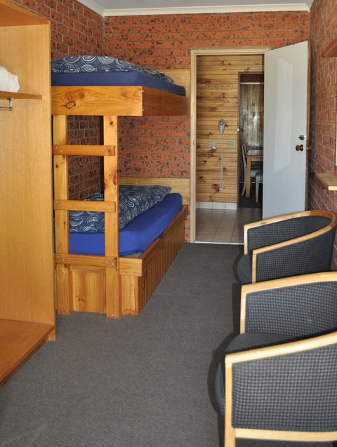 Merrijig Motor Inn Resort - Foster Accommodation 3