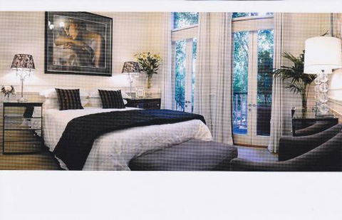 Andres Mews Luxury Serviced Apartments - Foster Accommodation 2