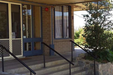 Lake Jindabyne Hotel - Foster Accommodation 3