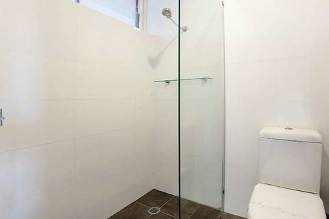 Lake Jindabyne Hotel - Foster Accommodation 6