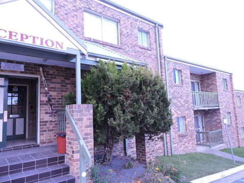 Acacia Snowy Motel - Foster Accommodation 0