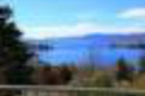 Twin Seasons 5 Deluxe Holiday Apartment - Foster Accommodation 3