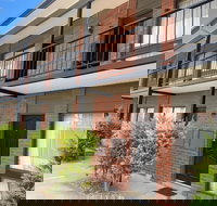 Ploughmans Motor Inn - Foster Accommodation