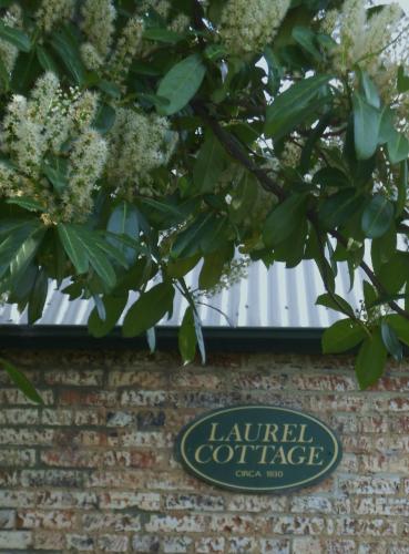 Laurel Cottage - Foster Accommodation 1
