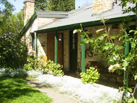 Laurel Cottage - Foster Accommodation 3