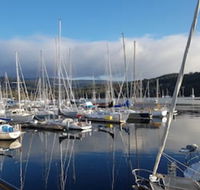 Oyster Cove Chalet - Foster Accommodation