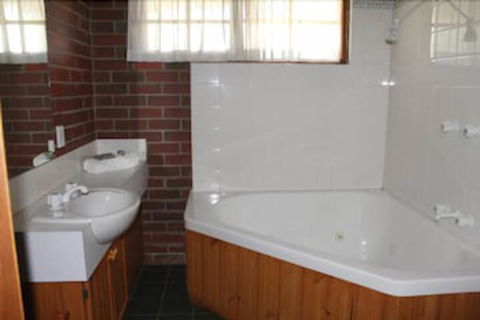 Aristocrat Waurnvale Motel - Foster Accommodation 4