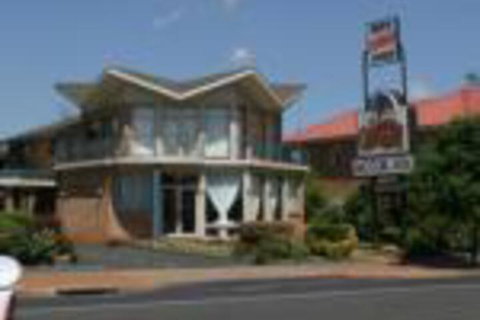 Countryman Motor Inn - Foster Accommodation 0