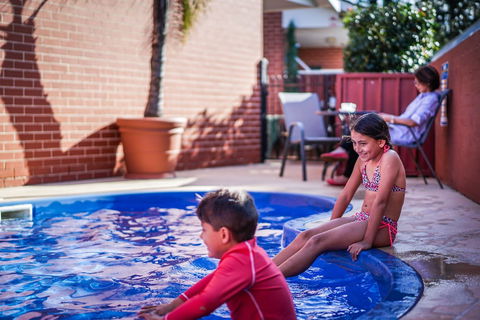 Akuna Motor Inn And Apartments - Foster Accommodation 1