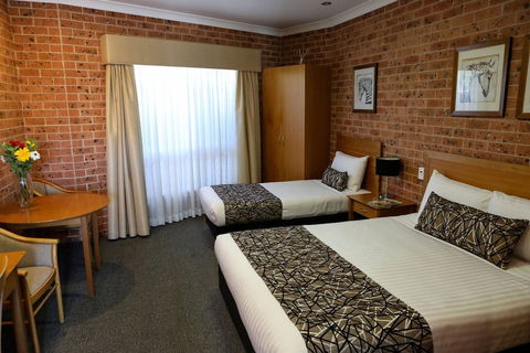 Akuna Motor Inn And Apartments - Foster Accommodation 2