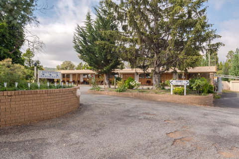 High Country Motel - Foster Accommodation 1
