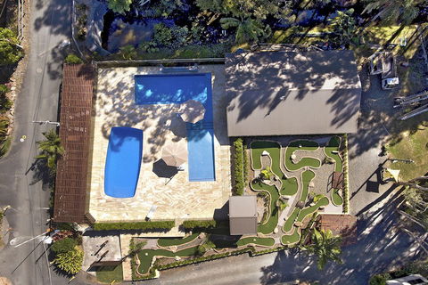 Sapphire Beach Holiday Park - Foster Accommodation 1