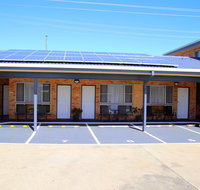 Squatters Homestead Motel - Foster Accommodation