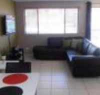 Beachside Court Holiday Apartments - Foster Accommodation
