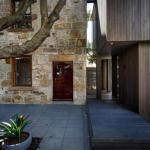 Blue Magnolia - Foster Accommodation 0