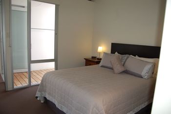 Apartment 9 - Foster Accommodation 5